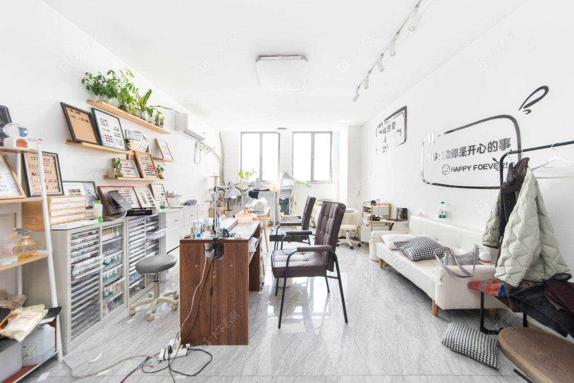 常州亚泰财富中心在售二手房源室内图_小牛看房