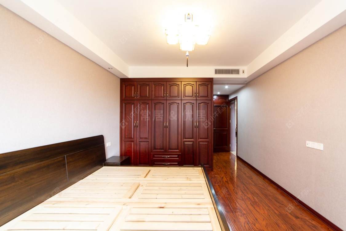 常州凤凰湖花园在售二手房源室内图_小牛看房