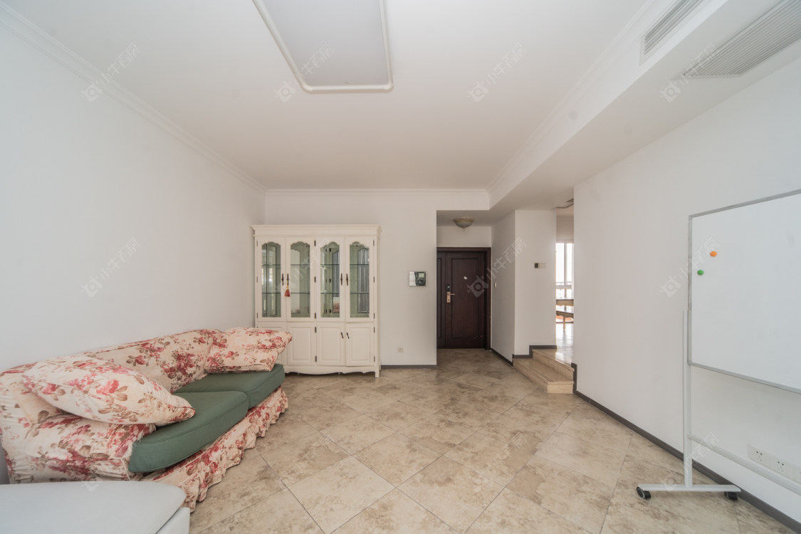 常州世茂香槟湖一期在售二手房源室内图_小牛看房