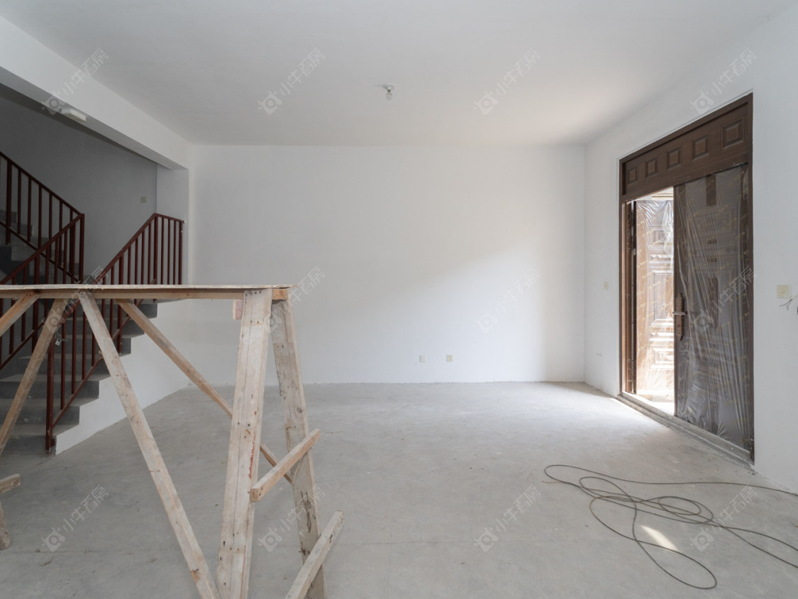 常州翡丽蓝湾别墅区在售二手房源室内图_小牛看房