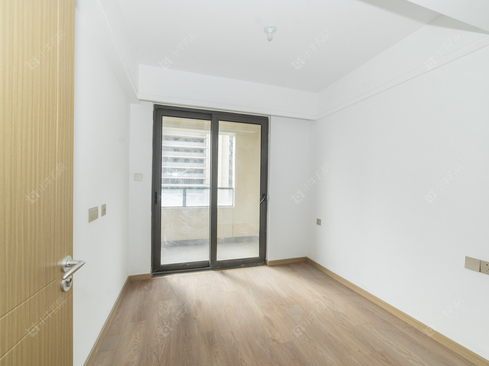 常州绿地香港名墩道在售二手房源室内图_小牛看房