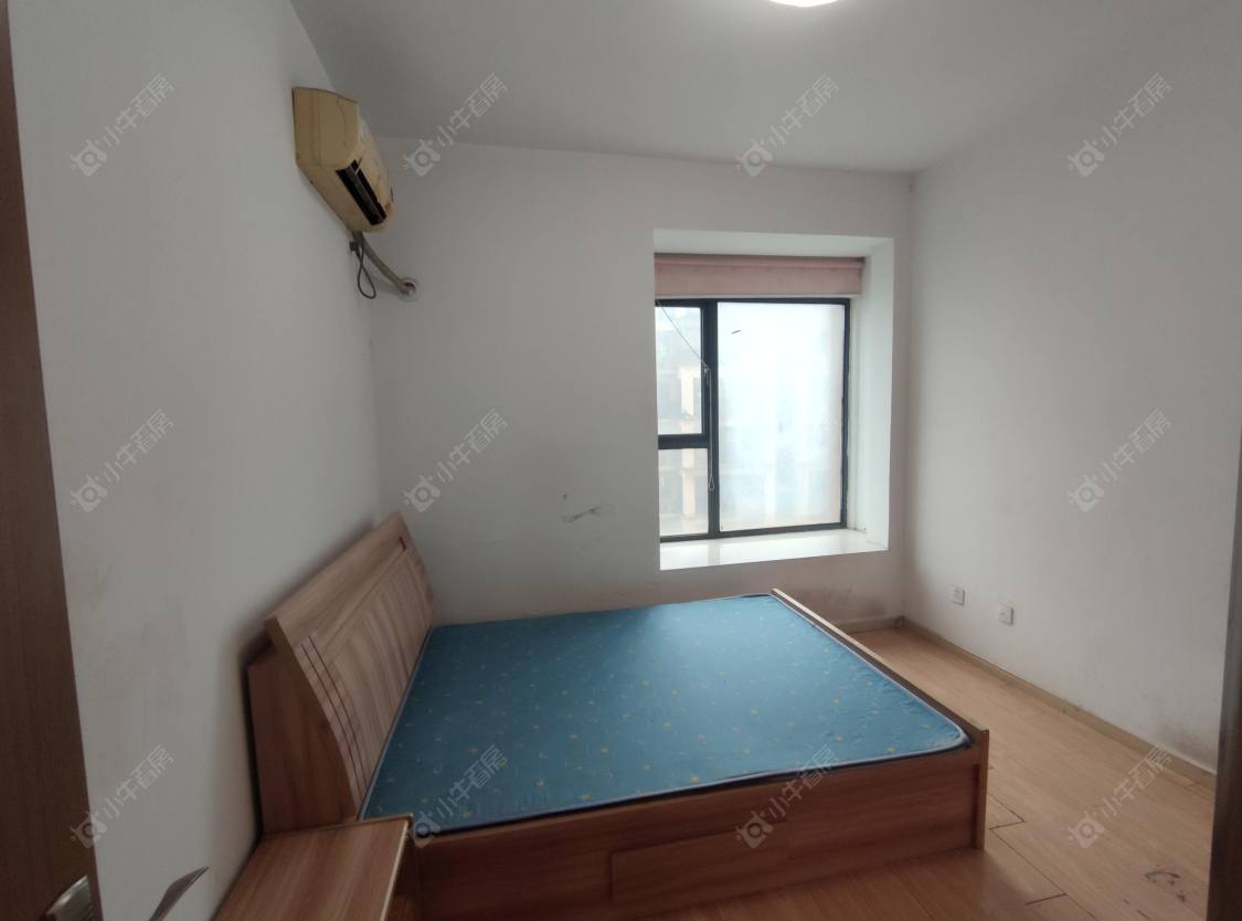 常州世茂香槟湖一期在租房源室内图_小牛看房