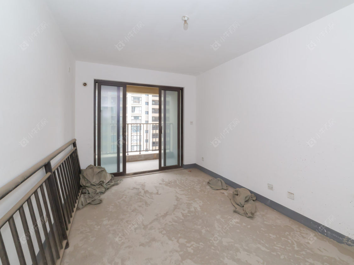 常州世茂香槟湖四期在售二手房源室内图_小牛看房