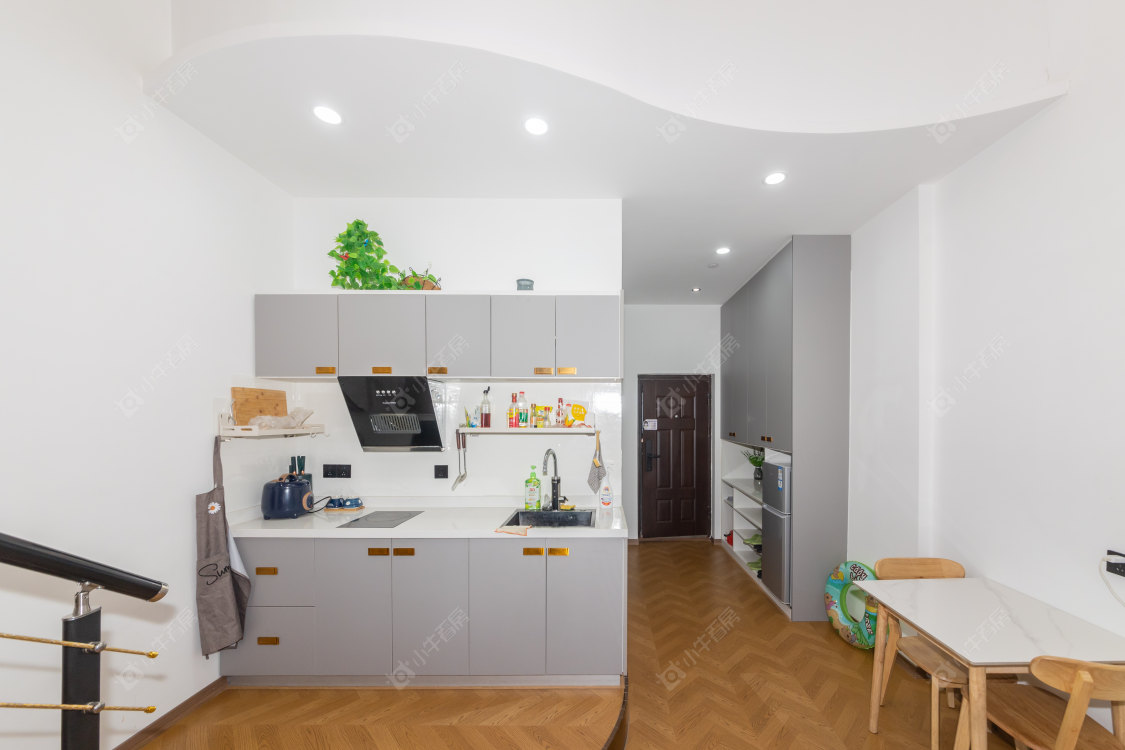 常州中港商务大厦在售二手房源室内图_小牛看房