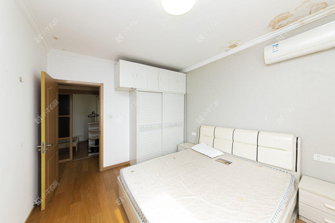 常州绿地香奈在租房源室内图_小牛看房