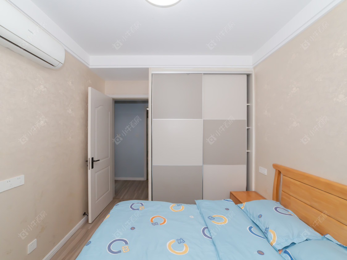 常州世茂香槟湖五期在售二手房源室内图_小牛看房