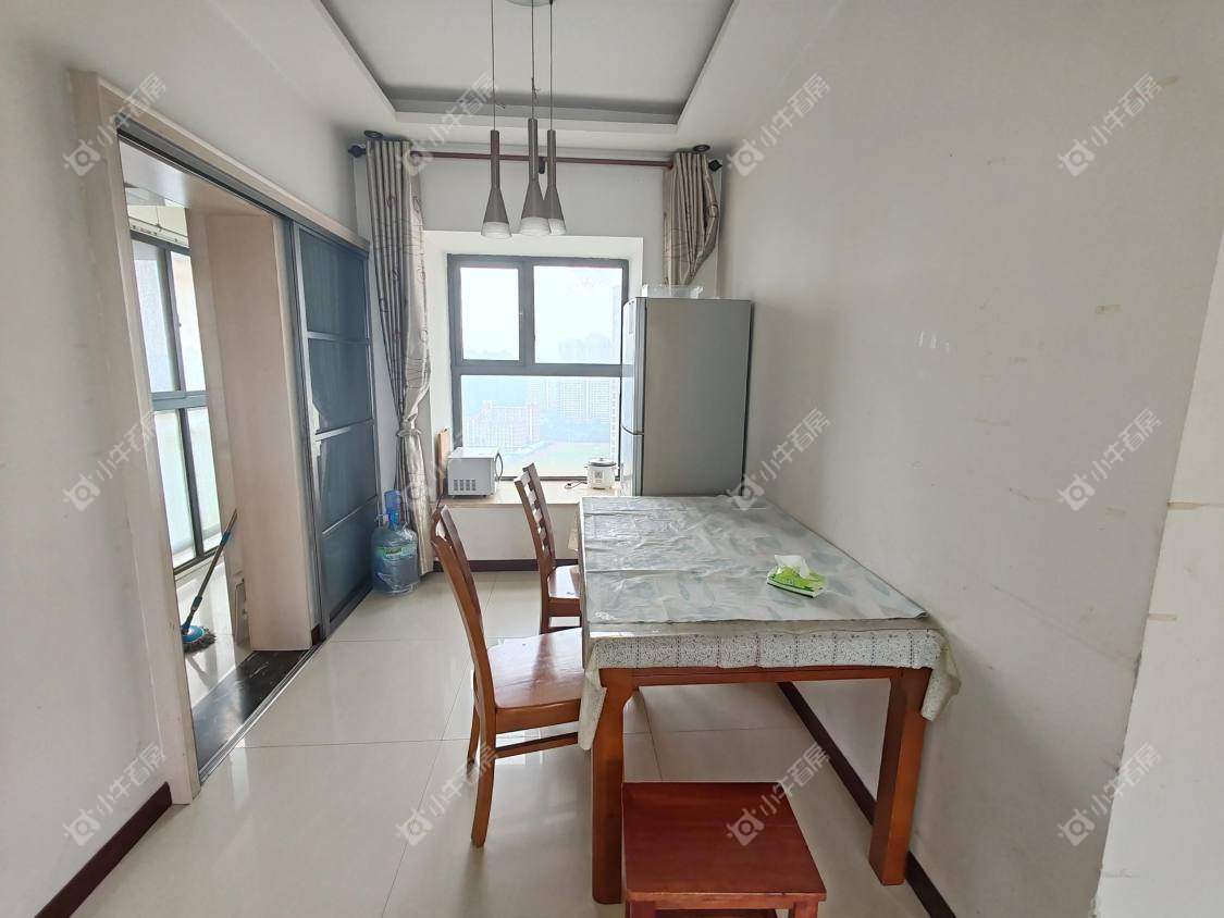 常州世茂香槟湖一期在租房源室内图_小牛看房