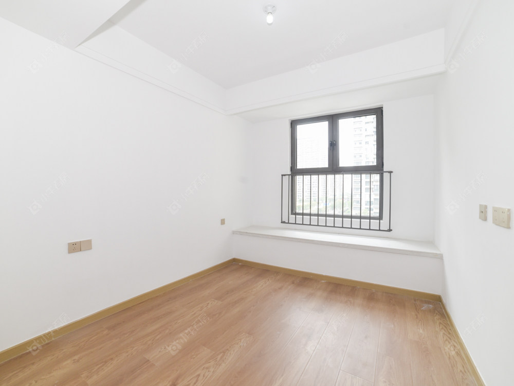 常州绿地香港名墩道在售二手房源室内图_小牛看房