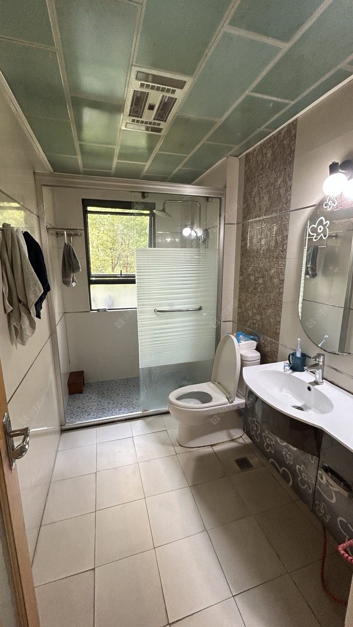 常州世茂香槟湖一期在租房源室内图_小牛看房