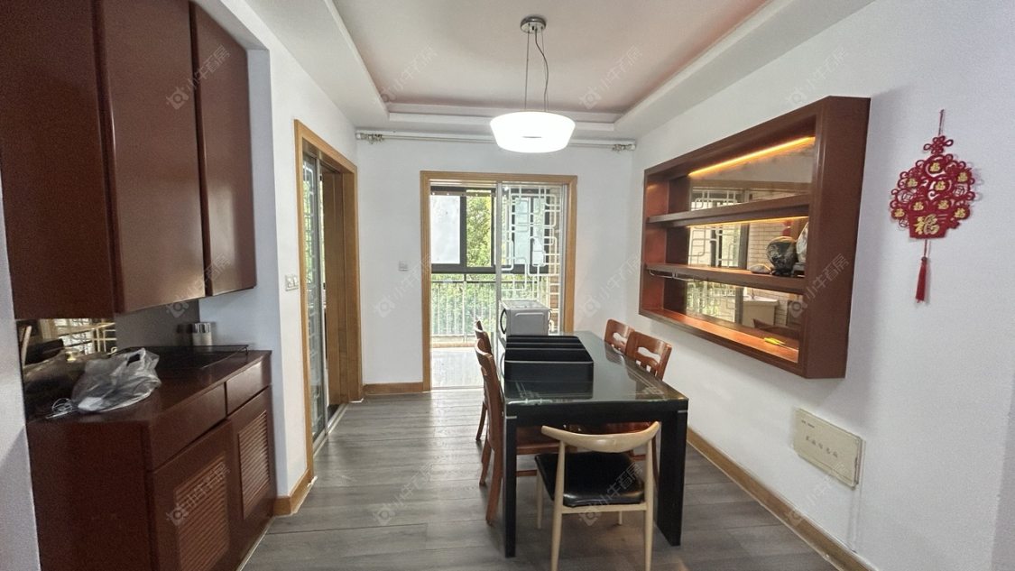 常州世茂香槟湖一期在租房源室内图_小牛看房