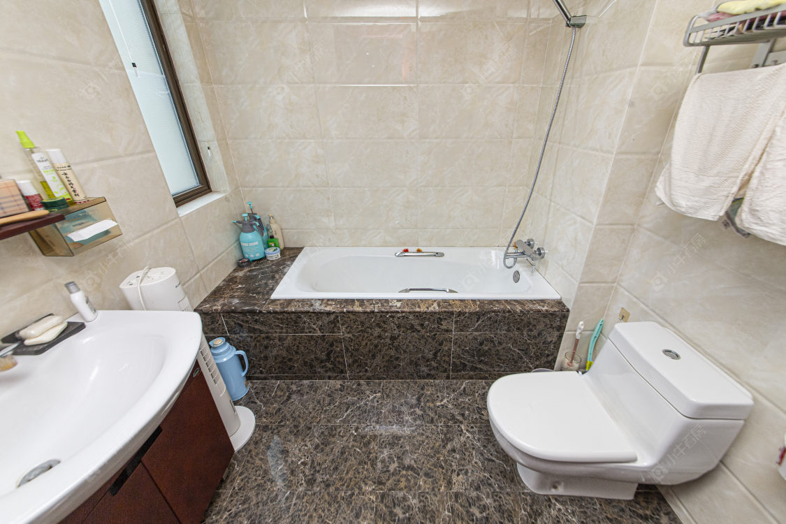 常州九洲豪廷苑在售二手房源室内图_小牛看房