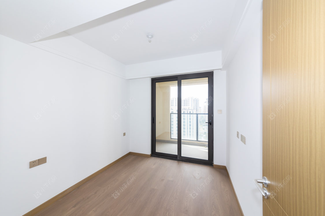 常州绿地香港名墩道在售二手房源室内图_小牛看房