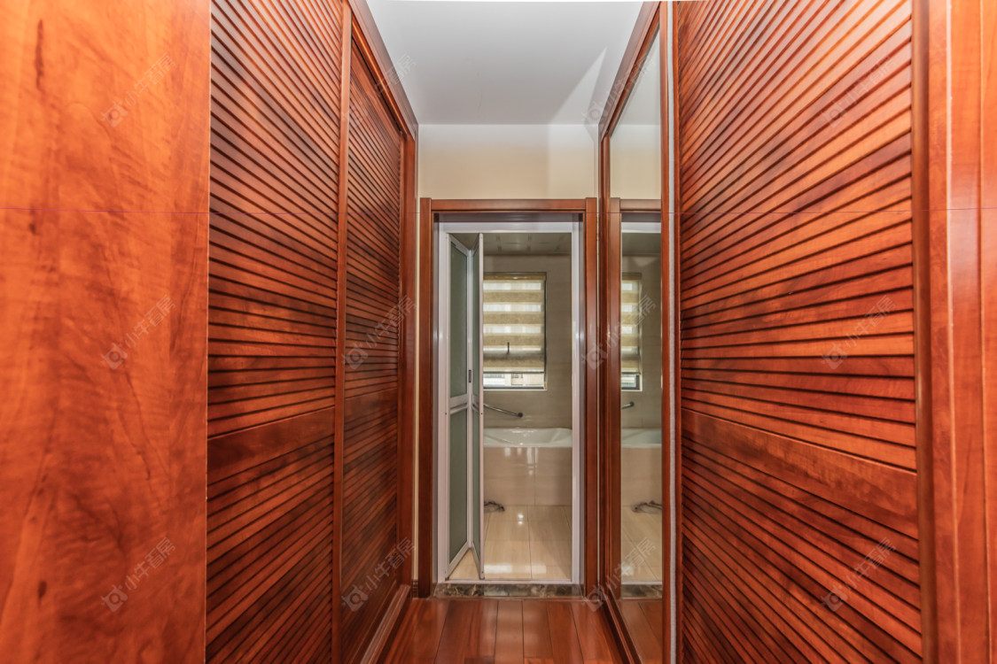 常州世茂香槟湖一期在售二手房源室内图_小牛看房