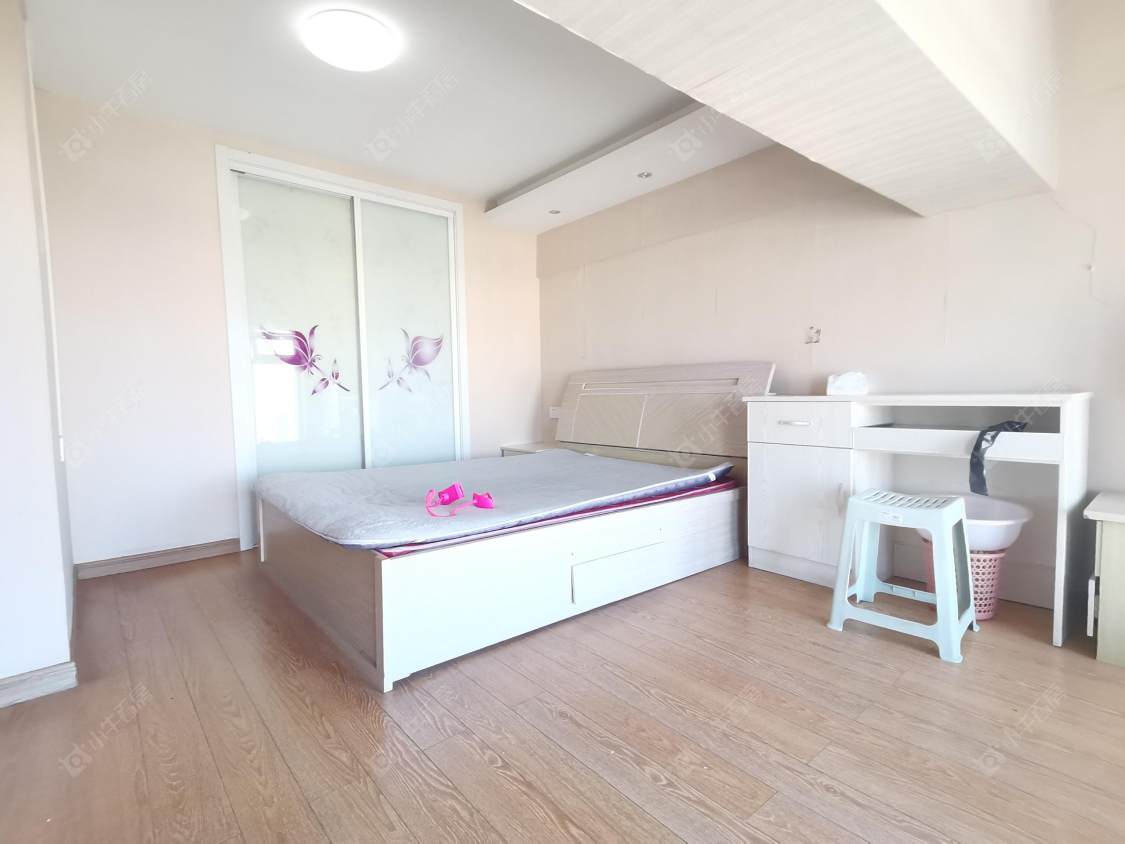 常州亚泰财富中心在租房源室内图_小牛看房