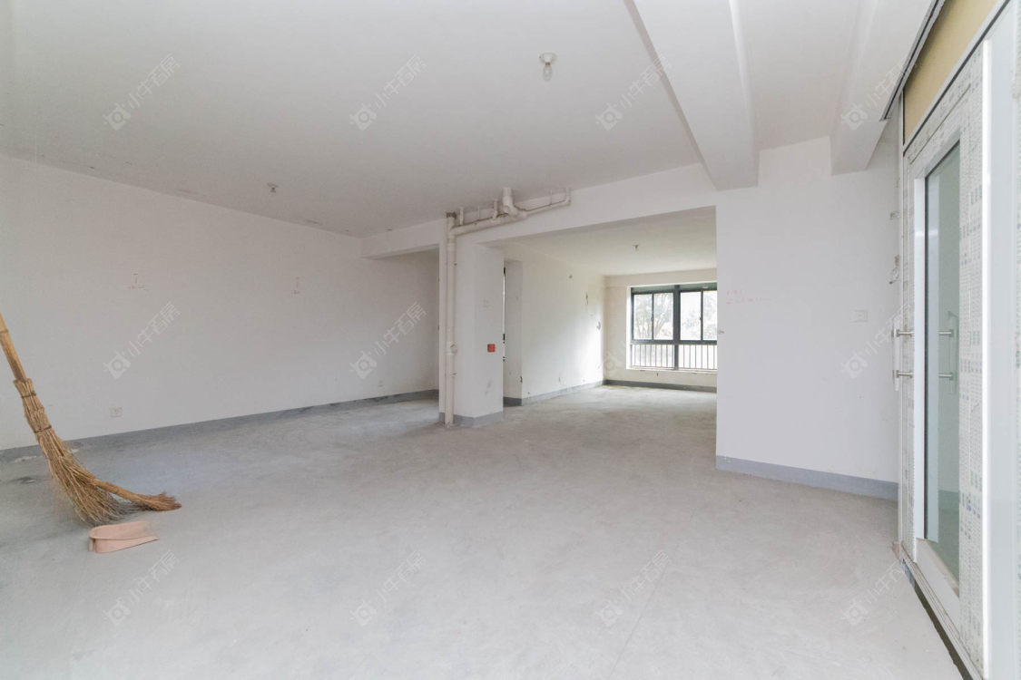 常州水晶城别墅区在售二手房源室内图_小牛看房