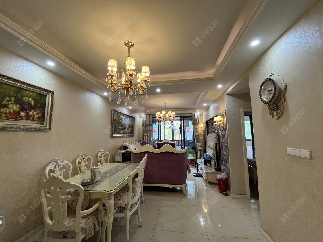 常州世茂香槟湖二期在租房源室内图_小牛看房