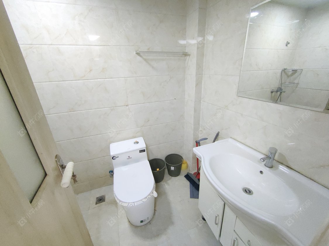 亚泰财富中心房源室内图 常州亚泰财富中心在租房源室内图_小牛看房