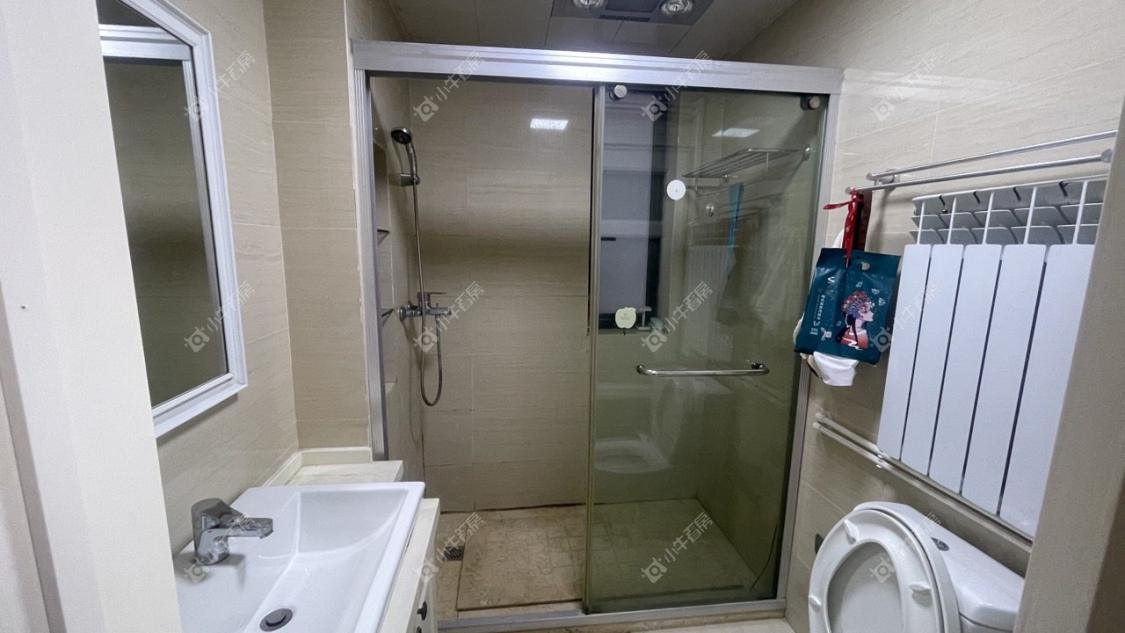 常州绿地峰云汇在租房源室内图_小牛看房