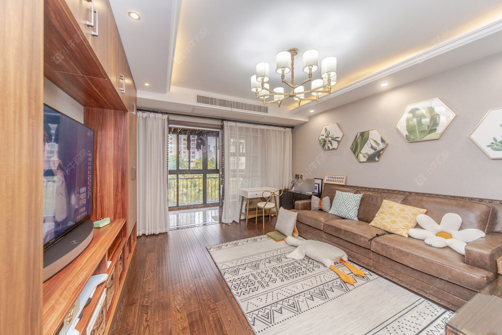 常州世茂香槟湖二期在售二手房源室内图_小牛看房