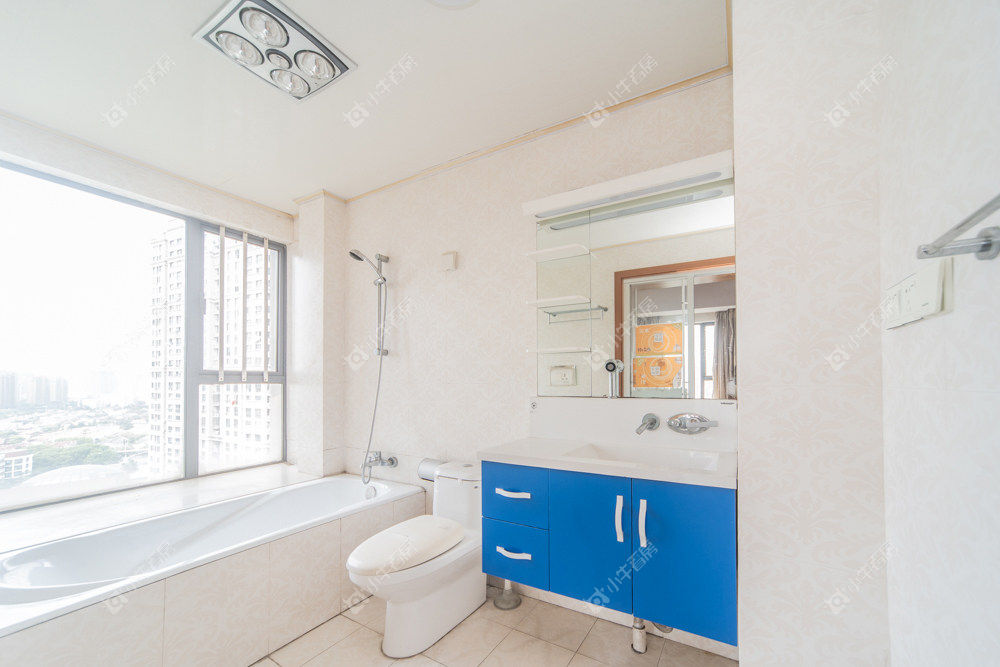 常州世茂香槟湖一期在租房源室内图_小牛看房