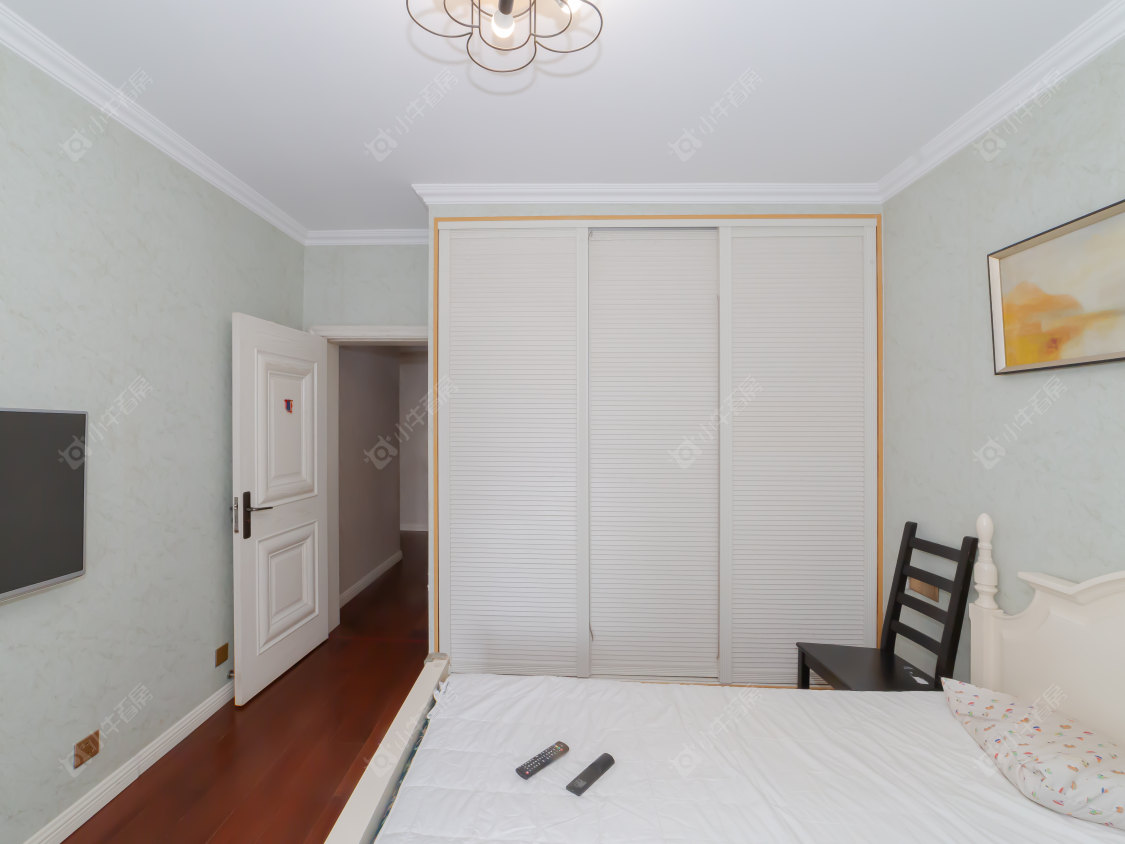 常州世茂香槟湖二期在售二手房源室内图_小牛看房