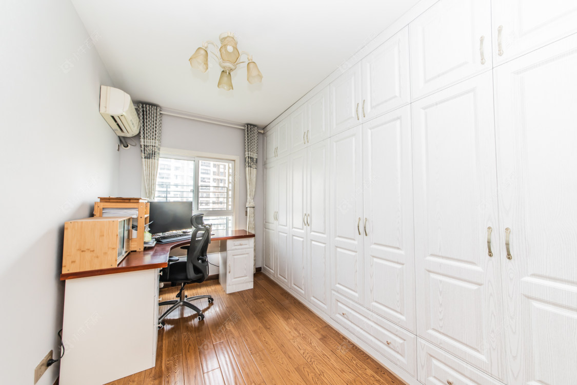 常州世茂香槟湖二期在售二手房源室内图_小牛看房