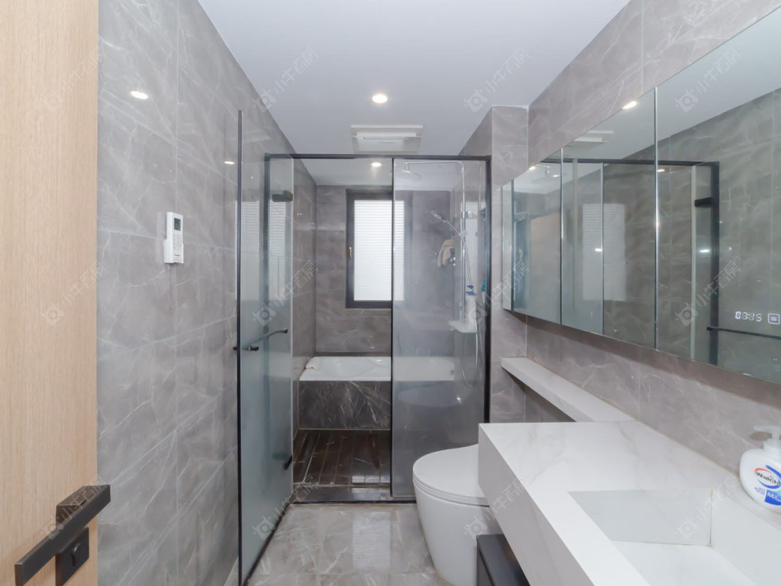 常州世茂香槟湖四期在售二手房源室内图_小牛看房