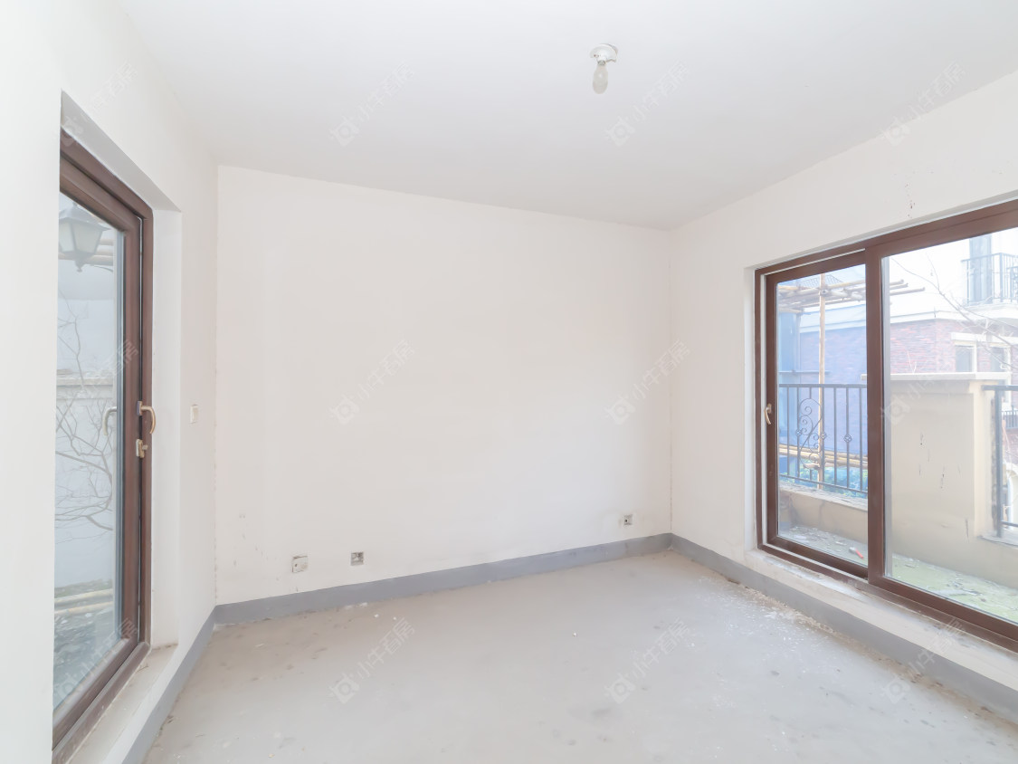 常州龙湖原山别墅区在售二手房源室内图_小牛看房