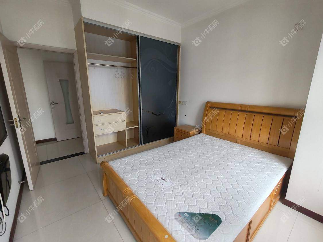 常州世茂香槟湖一期在租房源室内图_小牛看房