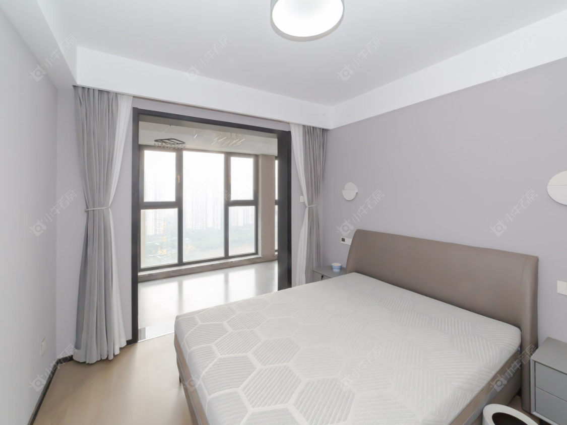 常州世茂香槟湖四期在售二手房源室内图_小牛看房