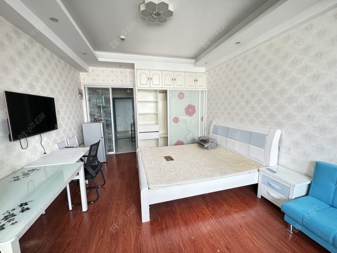 常州亚泰财富中心租房_小牛看房