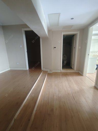 常州保纳商业广场在租房源室内图_小牛看房