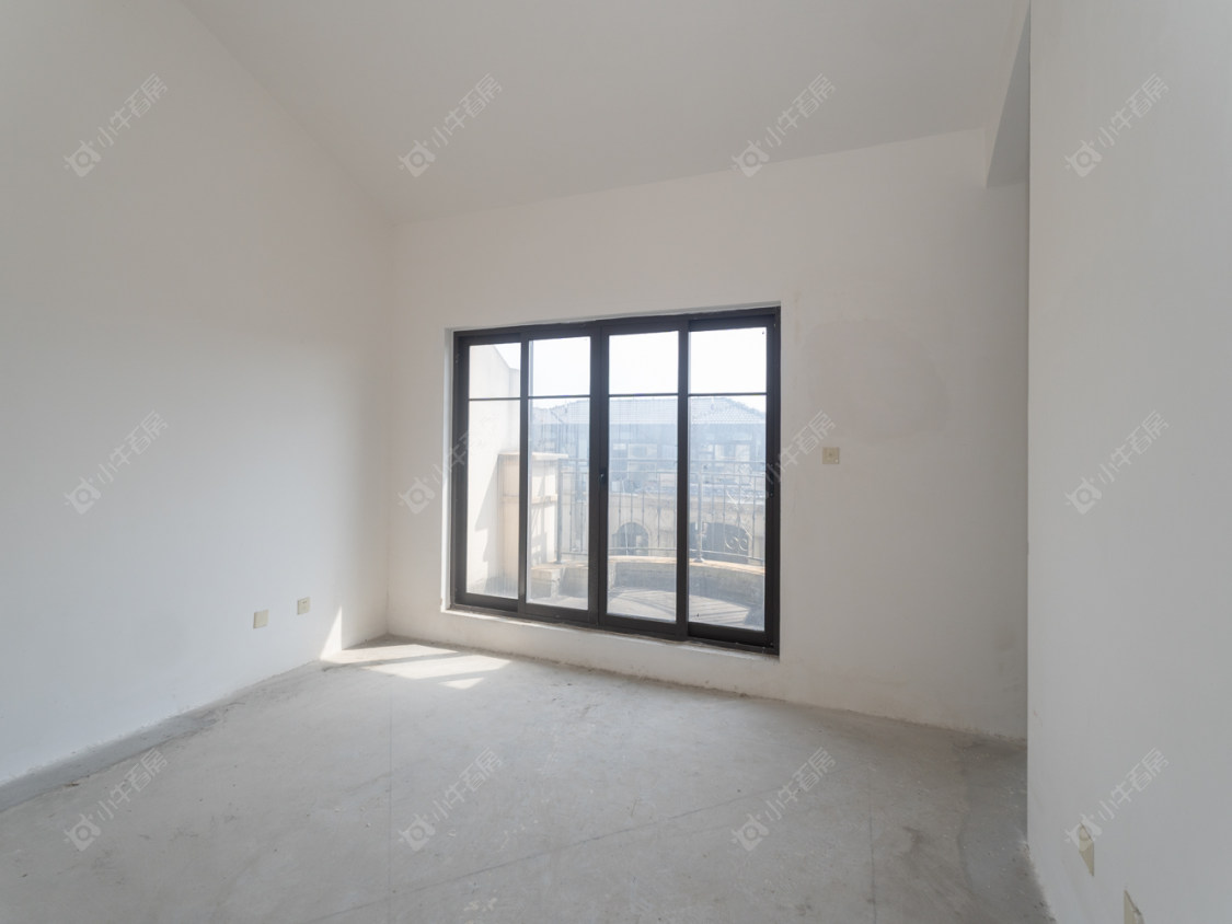 常州翡丽蓝湾别墅区在售二手房源室内图_小牛看房