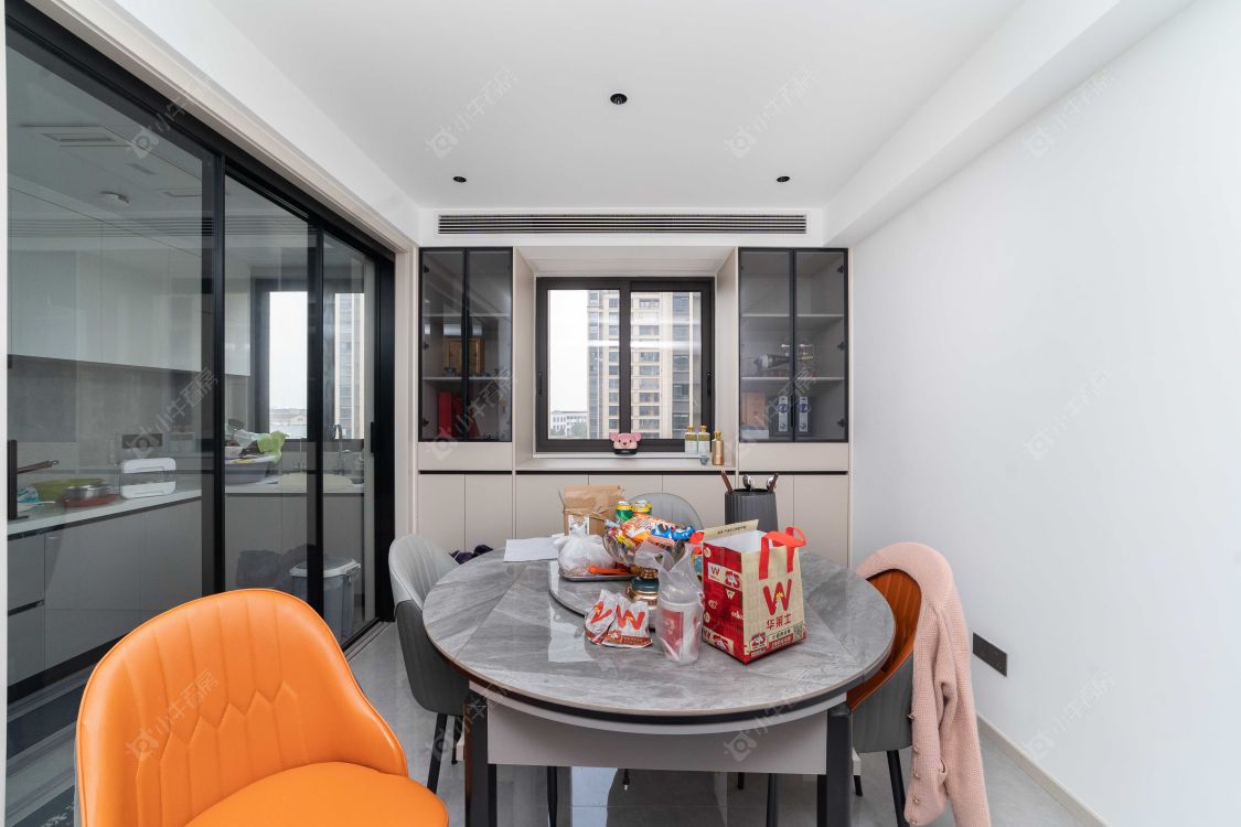 常州金茂·东城金茂悦在售二手房源室内图_小牛看房