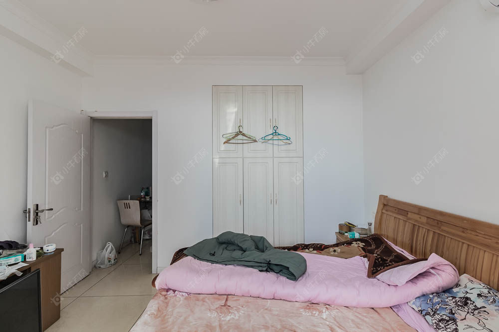 常州亚泰财富中心在售二手房源室内图_小牛看房