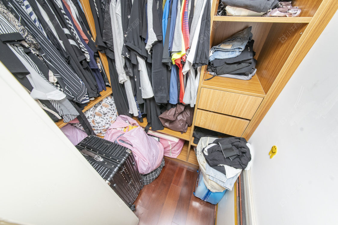 常州绿地峰云汇在售二手房源室内图_小牛看房