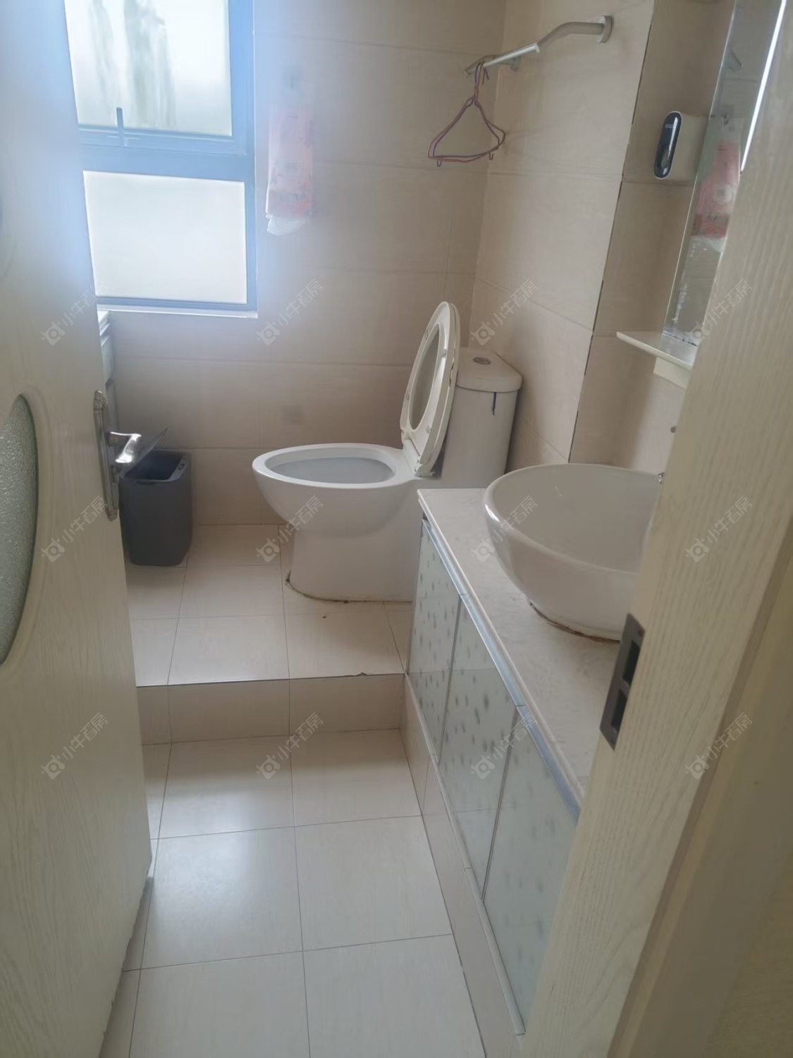 常州世茂香槟湖二期在租房源室内图_小牛看房