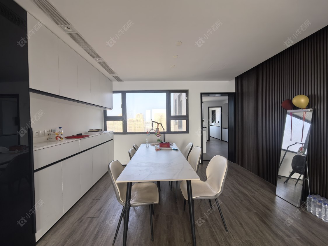 常州世茂香槟湖一期在租房源室内图_小牛看房