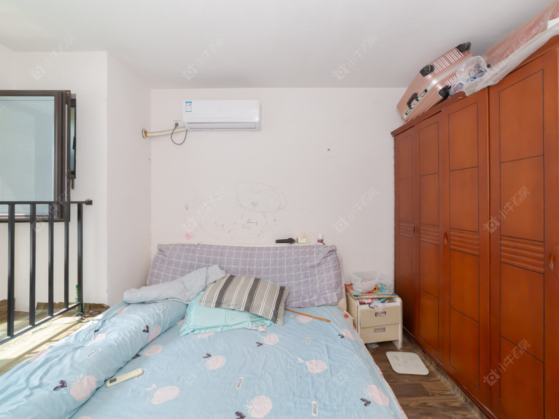 常州世茂香槟湖四期在售二手房源室内图_小牛看房