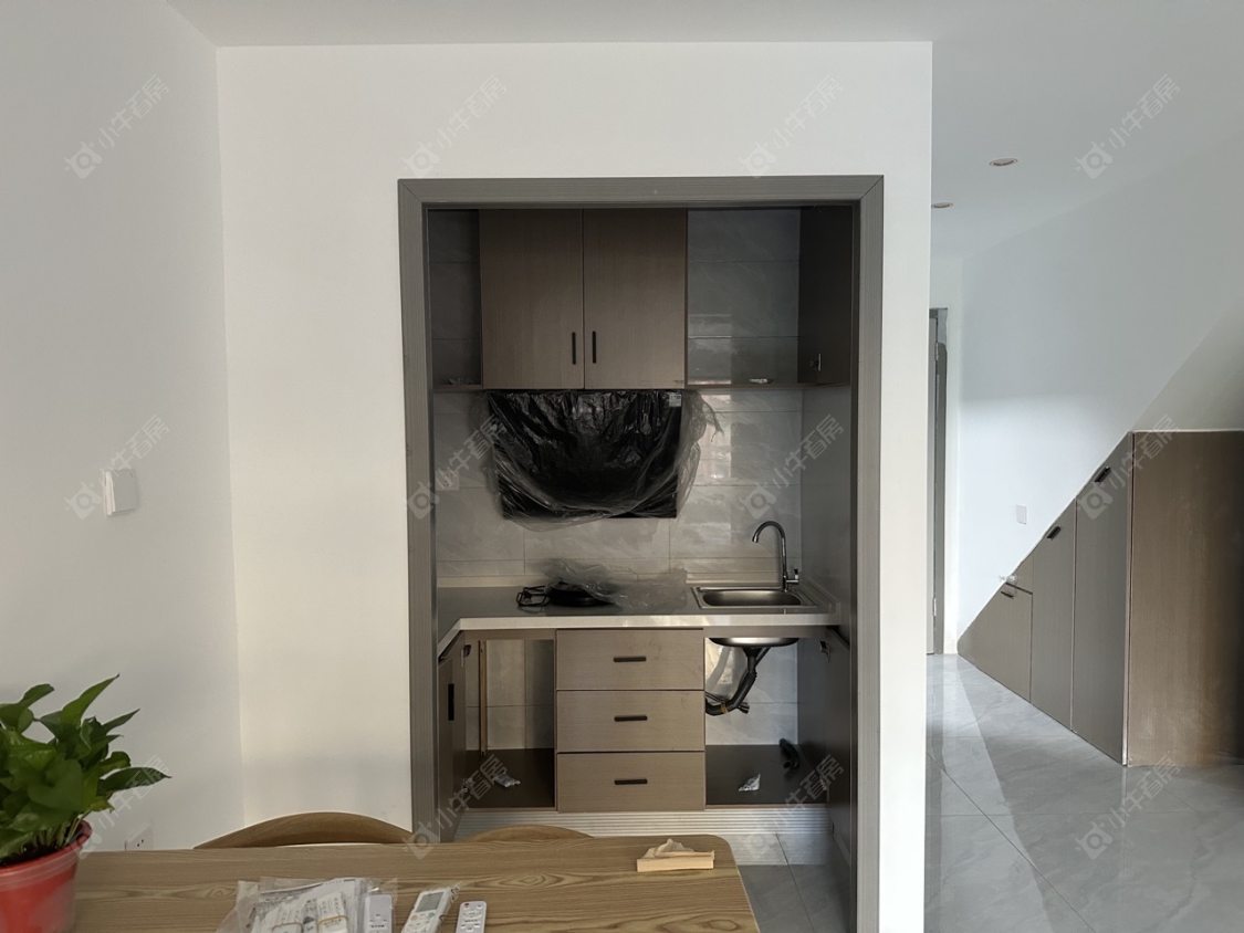 常州新龙江城市广场在租房源室内图_小牛看房