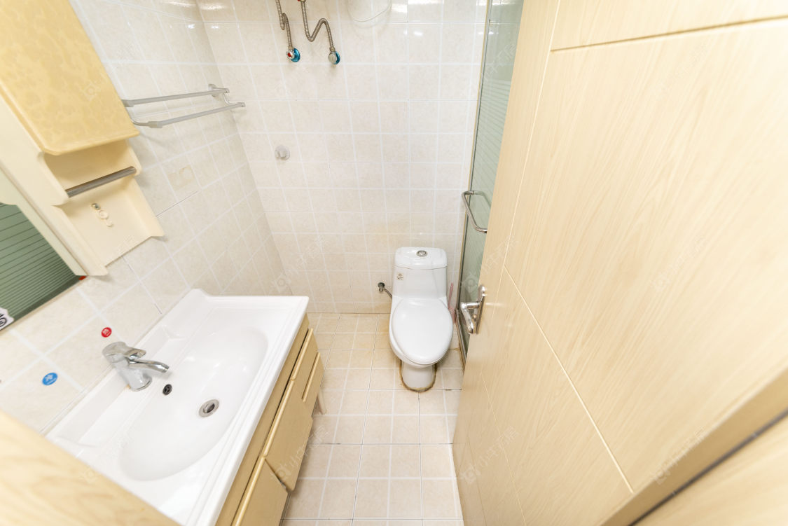 常州亚泰财富中心在售二手房源室内图_小牛看房