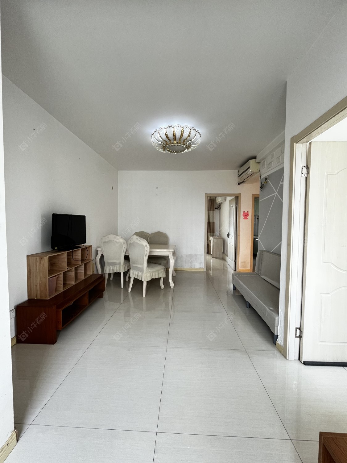 常州绿地香颂花园1室2厅1卫出租房源图片