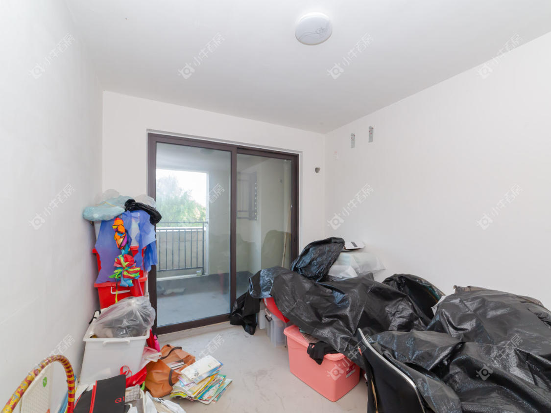 常州世茂香槟湖五期在租房源室内图_小牛看房