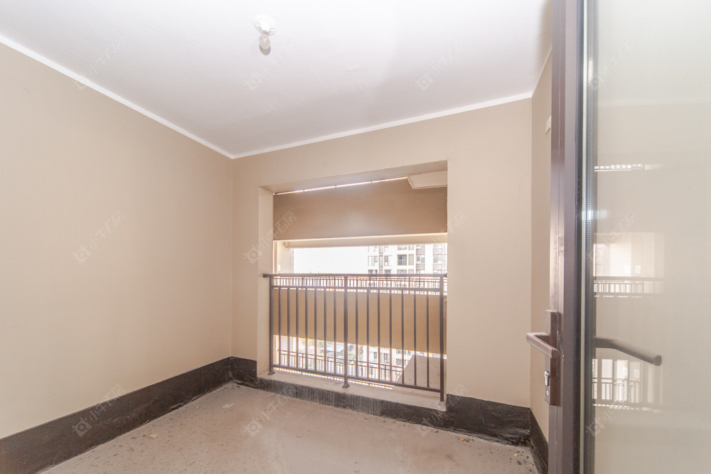 常州世茂香槟湖五期3室2厅1卫在售二手房房源图片