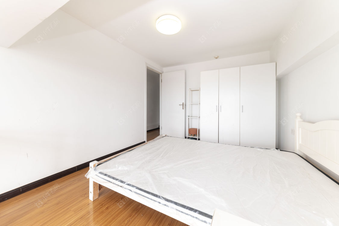 常州亚泰财富中心在售二手房源室内图_小牛看房