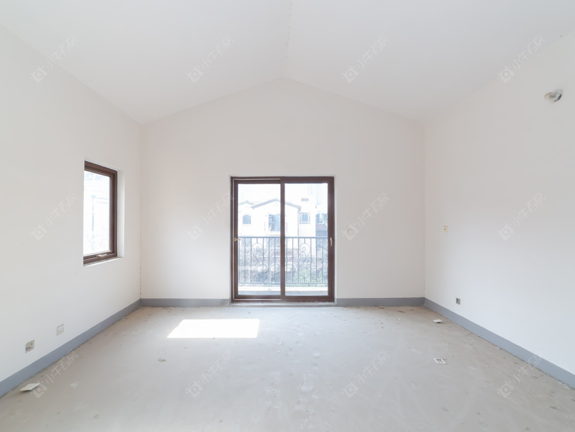 常州龙湖原山别墅区在售二手房源室内图_小牛看房