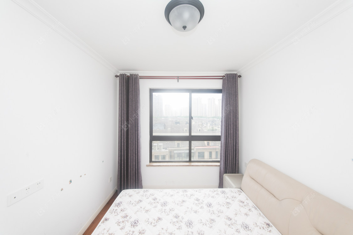 常州世茂香槟湖三期在售二手房源室内图_小牛看房