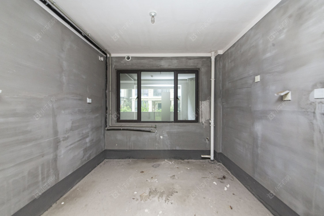 常州绿地香奈别墅区在售二手房源室内图_小牛看房