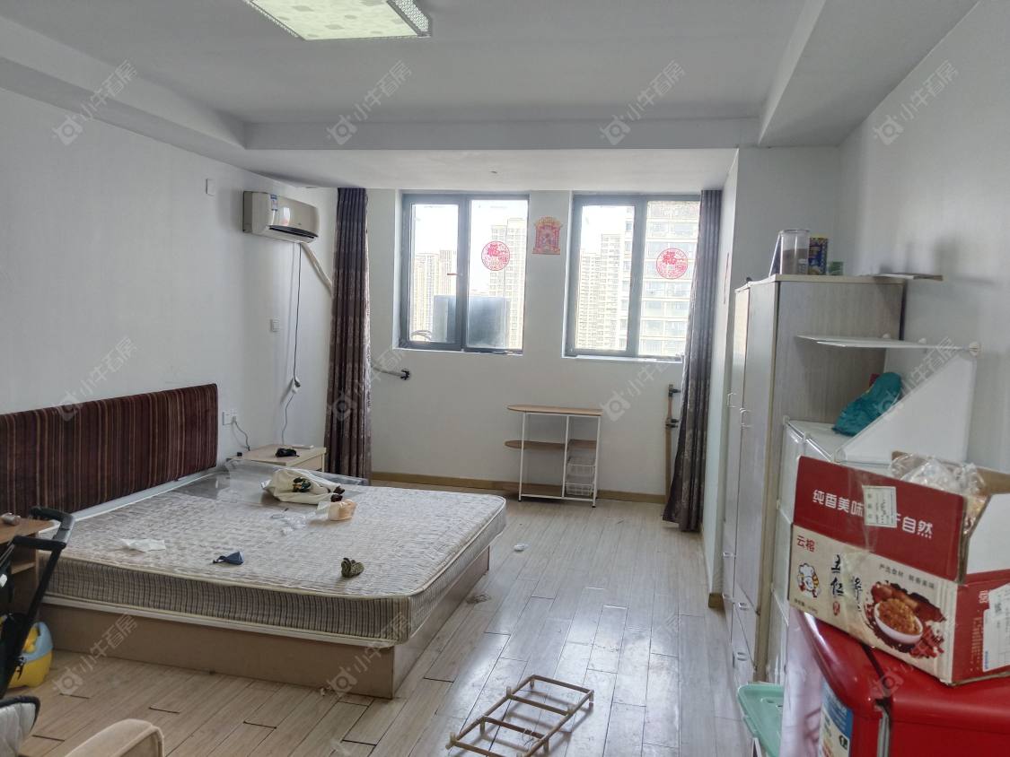 常州亚泰财富中心在租房源室内图_小牛看房