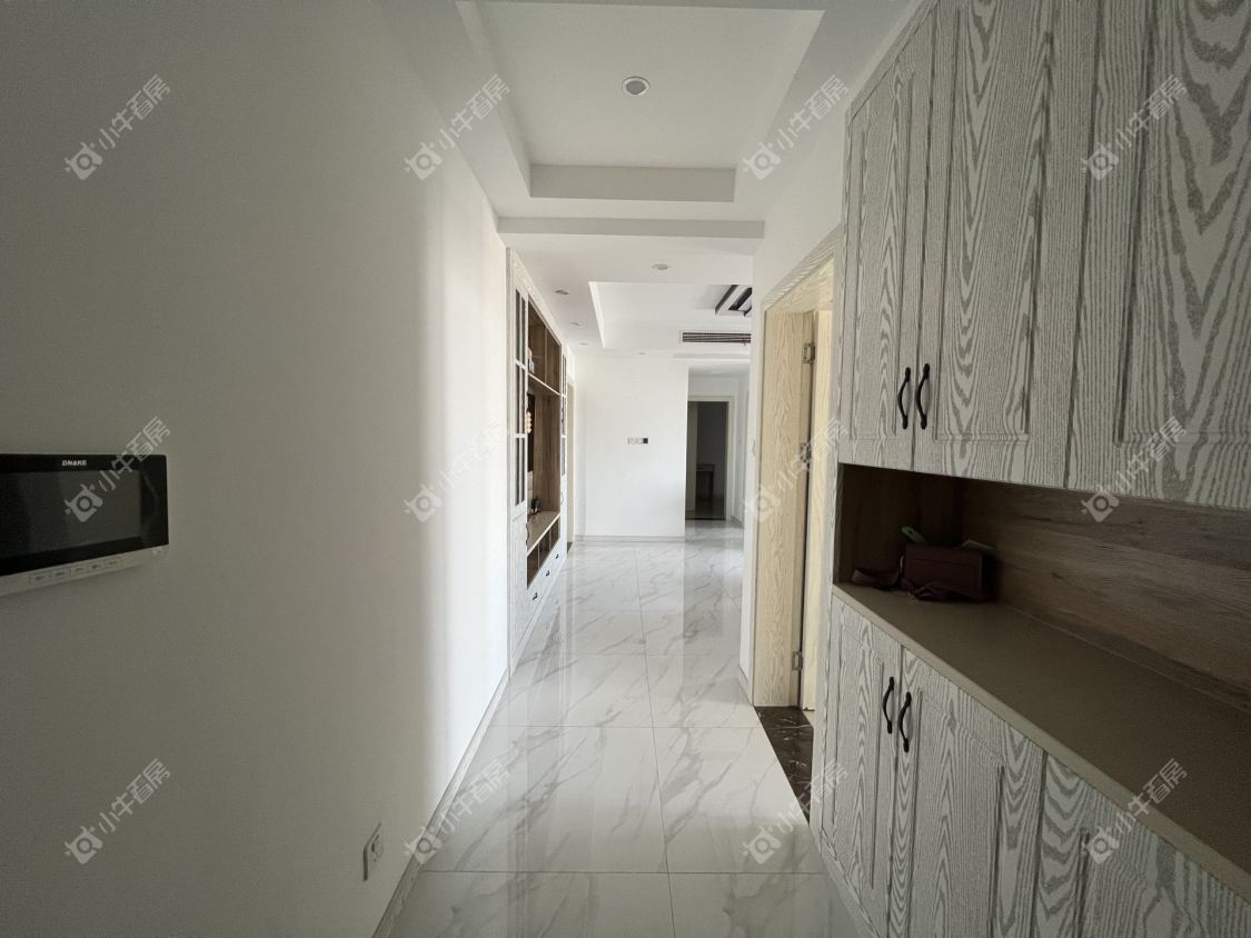 常州世茂香槟湖四期在租房源室内图_小牛看房